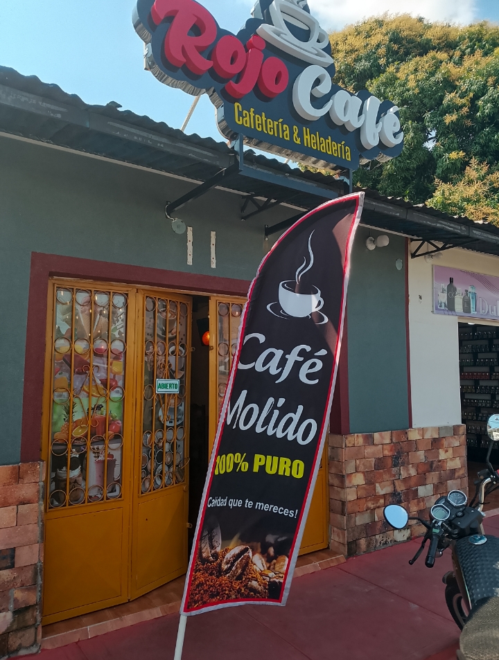Rojo café